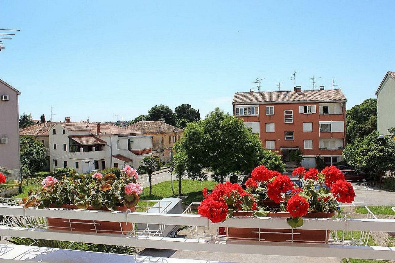 Mila Apartment Porec Exterior photo