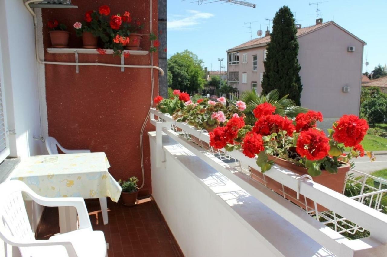 Mila Apartment Porec Exterior photo