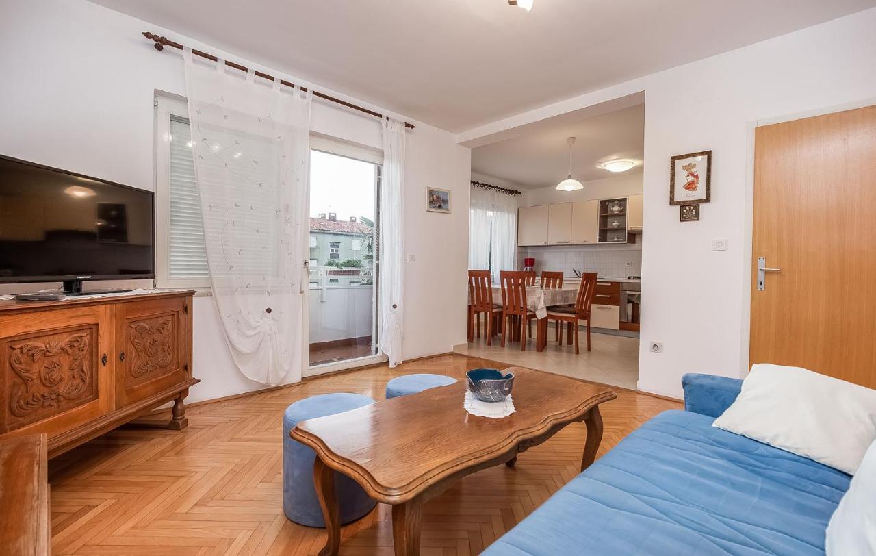 Mila Apartment Porec Exterior photo