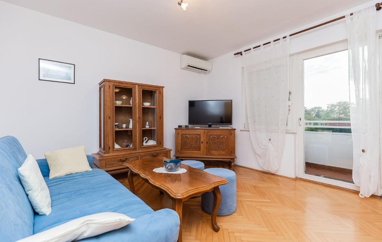 Mila Apartment Porec Exterior photo