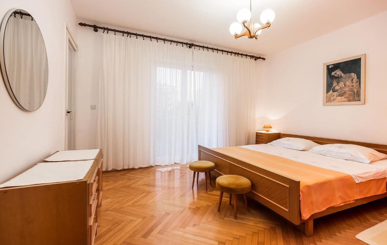 Mila Apartment Porec Exterior photo
